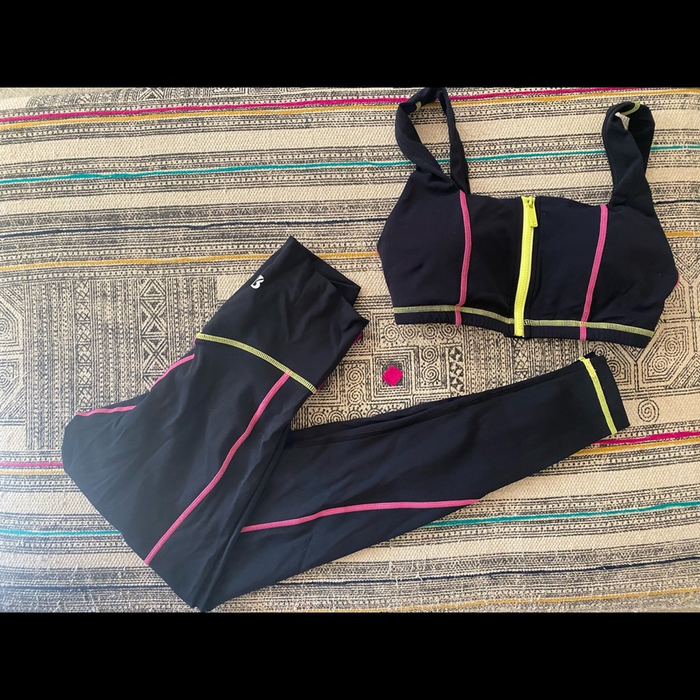 Buff bunny Loch Ness legging (S) and bra (M) set